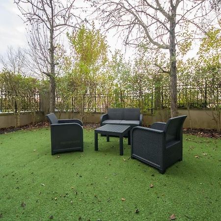 Suite Moderne Familiale 8 Pers - Disney 10M - 2 Sdb Bussy-Saint-Georges Dış mekan fotoğraf