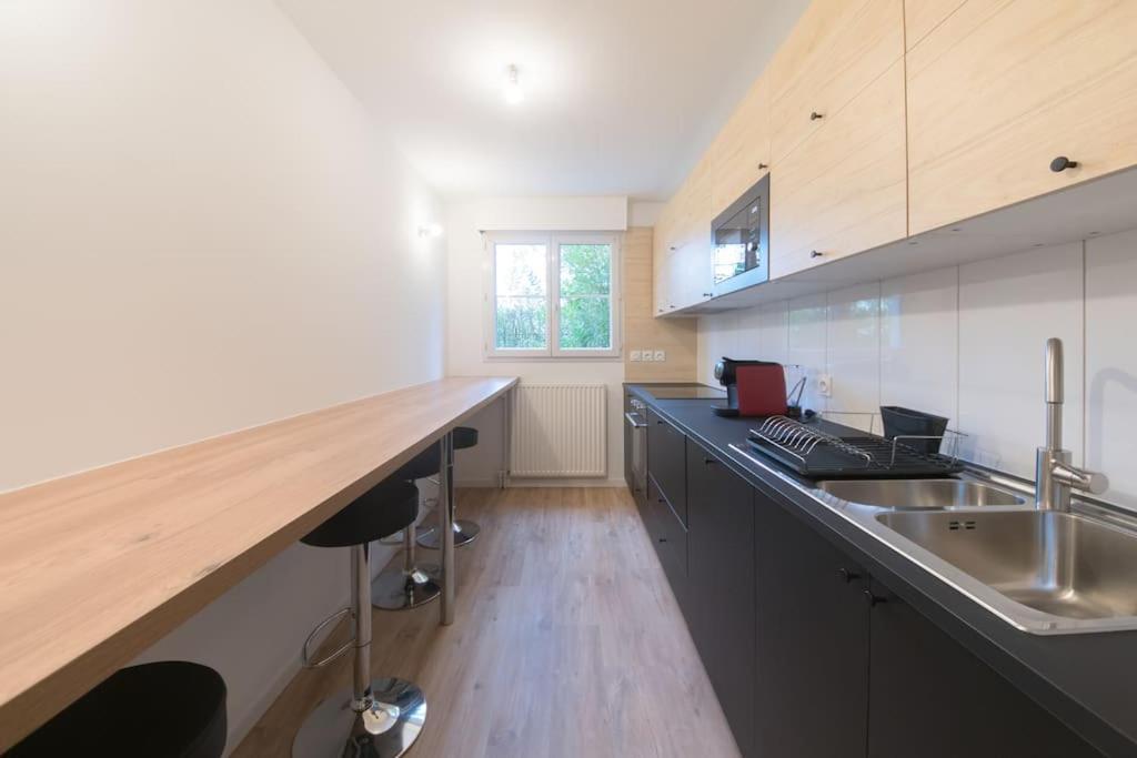 Suite Moderne Familiale 8 Pers - Disney 10M - 2 Sdb Bussy-Saint-Georges Dış mekan fotoğraf